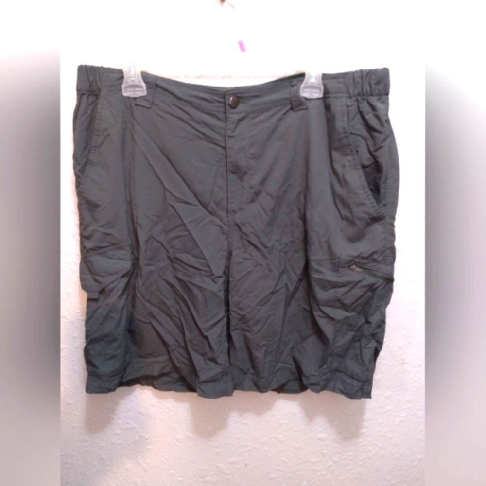 Columbia Omni shade shorts